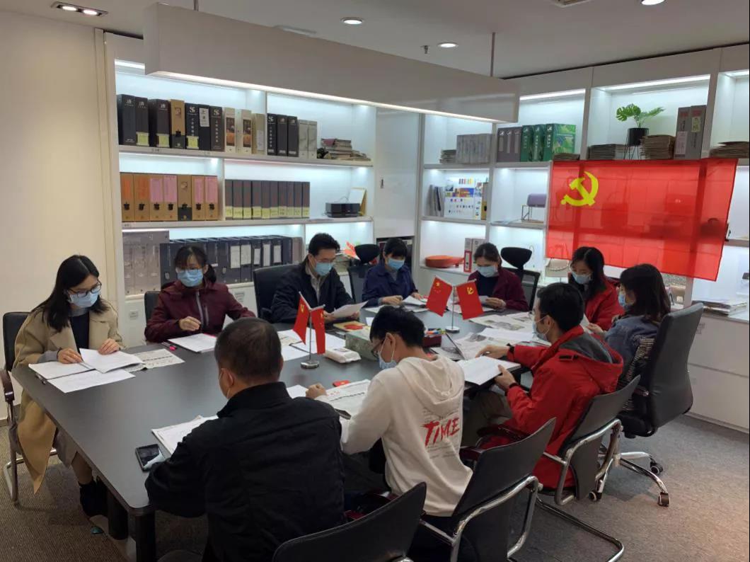 【2019年度威廉希尓指数500荣誉体系先进典型系列报道六：省开发箱包公司总经理黎军】坚守初心 砥砺前行