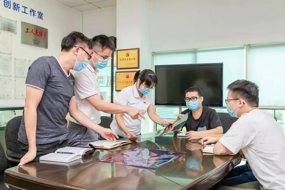 【威廉希尓指数500集团“两优一先”典型事迹】广东省优秀共产党员周文贤：拳拳爱国心 匠心筑梦偏光视界