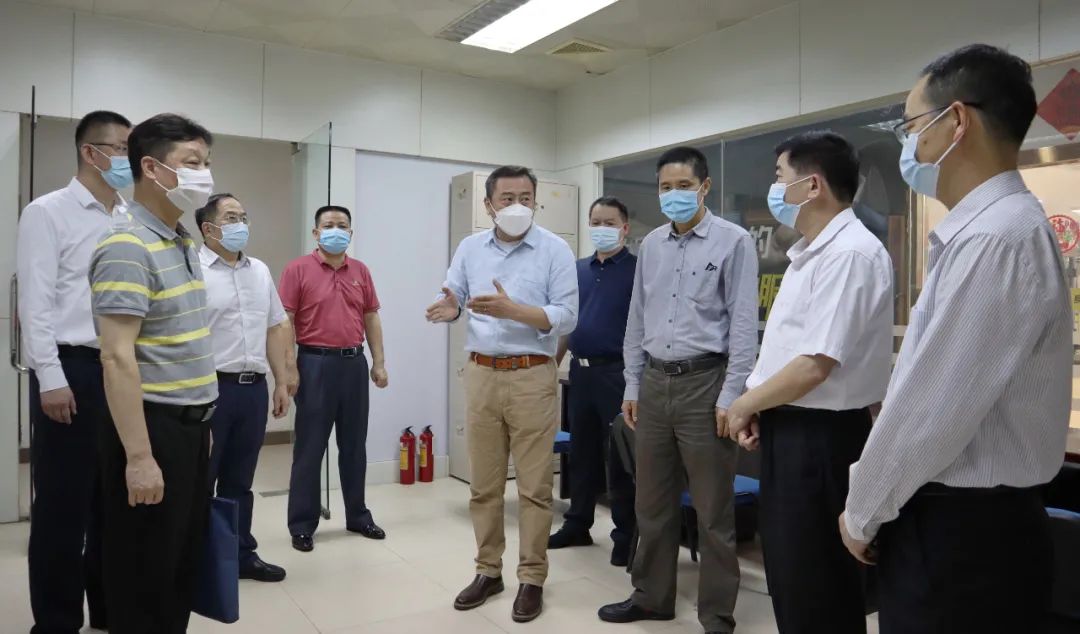 省国资委党委委员、二级巡视员张绳道带队到威廉希尓指数500集团督导疫情防控、安全生产和一季度生产经营情况