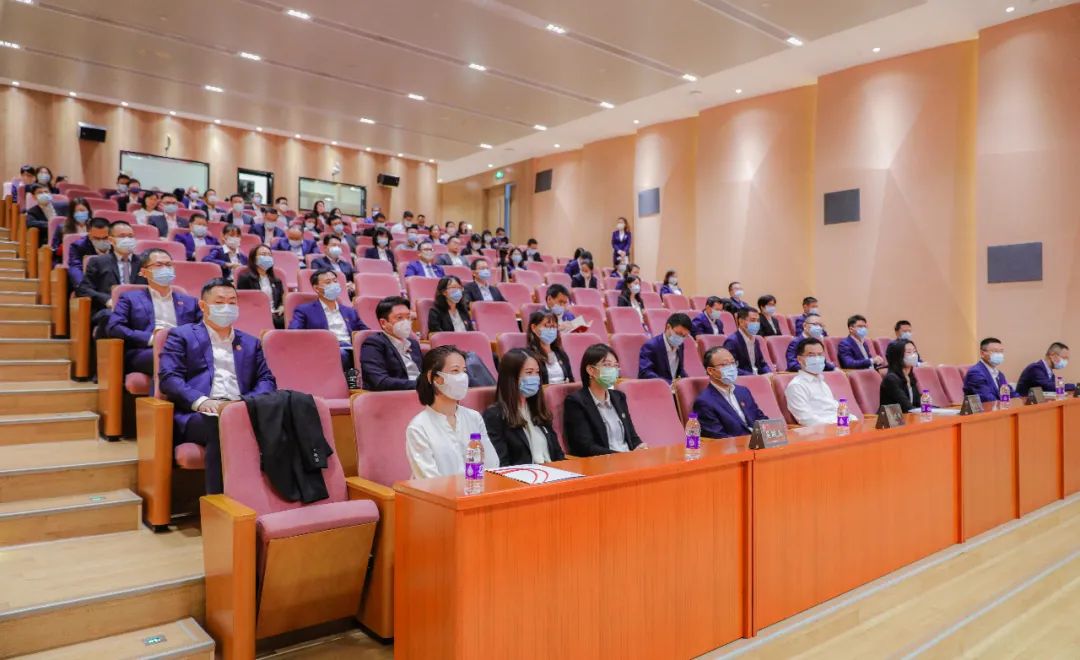 威廉希尓指数500集团举办后备人才“80、85、90”班开班仪式