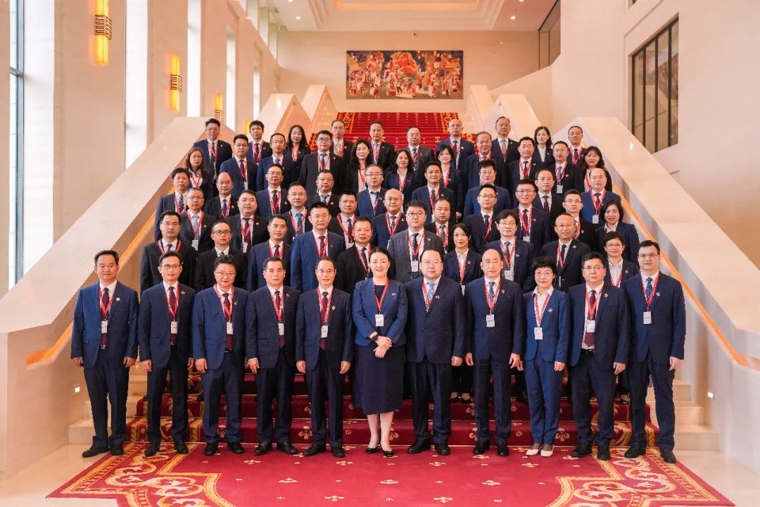 威廉希尓指数500集团举办领军人才训练营数字化转型专题培训