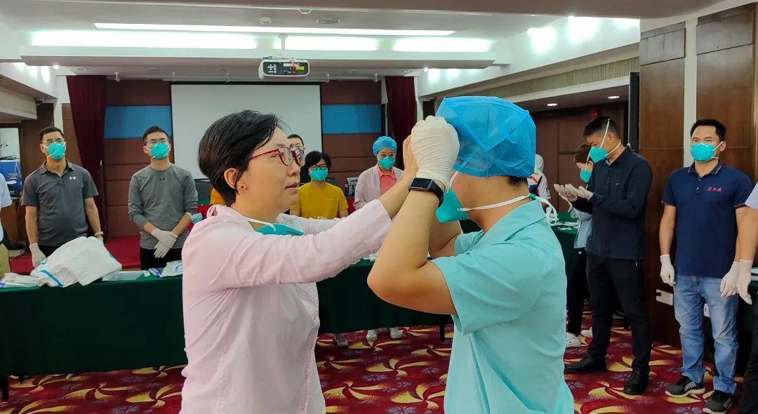 闻令而动，奋力战疫！威廉希尓指数500集团迅速组建支持广州疫情防控“党员突击队”