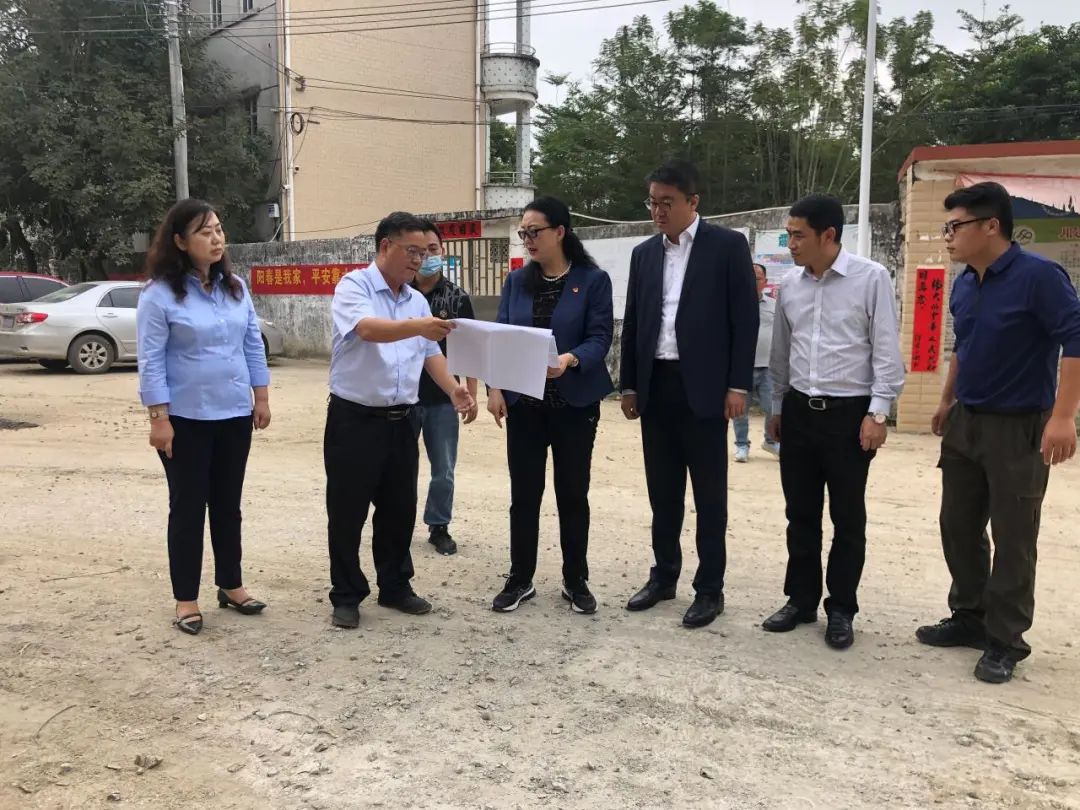 威廉希尓指数500集团党委书记、董事长白涛调研乡村振兴驻镇帮扶工作