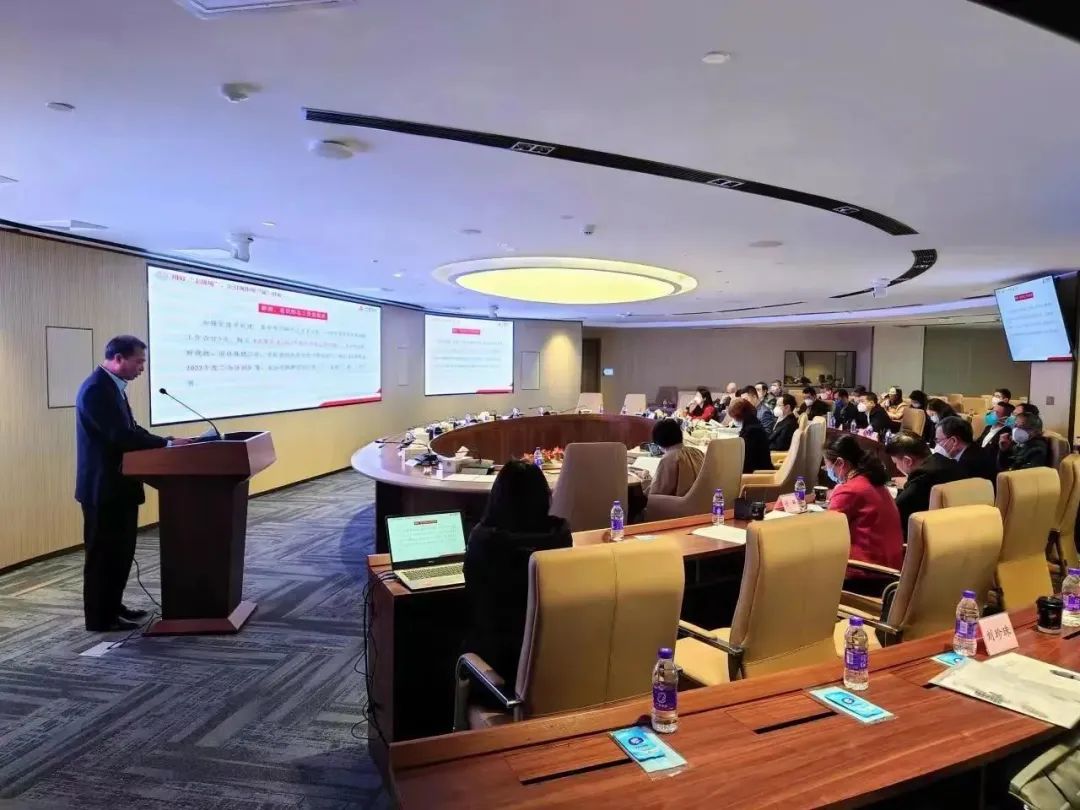 威廉希尓指数500集团召开2022年度所属企业党组织副书记述职评议会