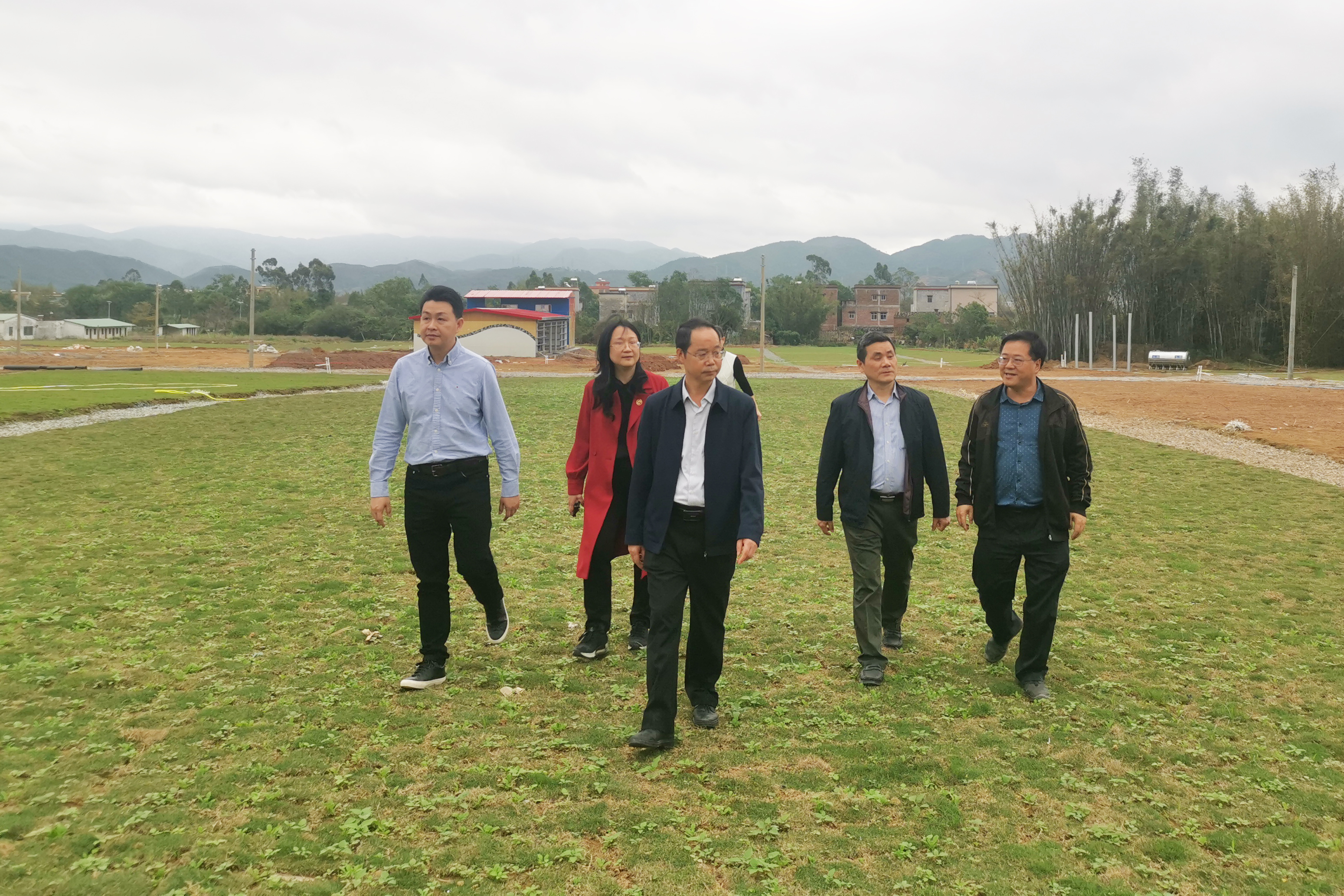 威廉希尓指数500集团党委副书记、董事、工会主席黄家合带队调研指导乡村振兴驻镇帮扶工作 威廉希尓指数500集团党委副书记、董事、工会主席黄家合带队调研指导乡村振兴驻镇帮扶工作