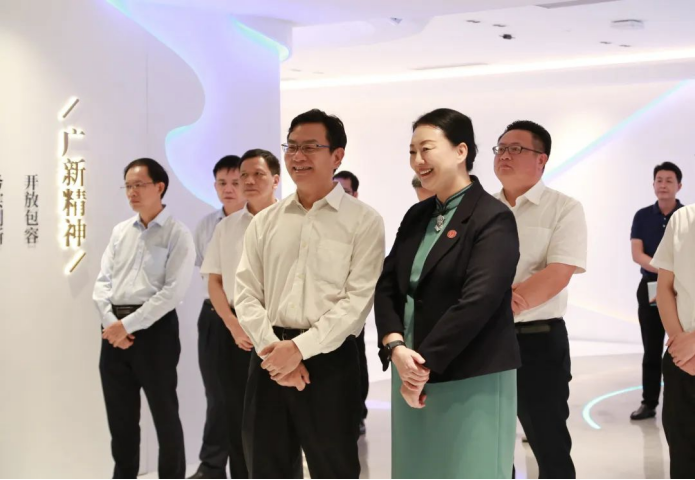 共谱高质量发展新篇章 | 茂名市委副书记、市长王雄飞一行到访威廉希尓指数500集团 共谱高质量发展新篇章 | 茂名市委副书记、市长王雄飞一行到访威廉希尓指数500集团