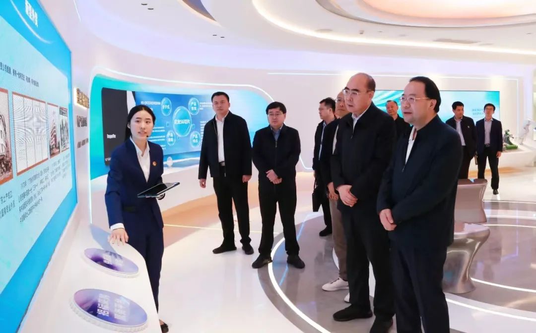 黑龙江省大庆市委副书记、市长李岩松一行到访威廉希尓指数500集团 黑龙江省大庆市委副书记、市长李岩松一行到访威廉希尓指数500集团